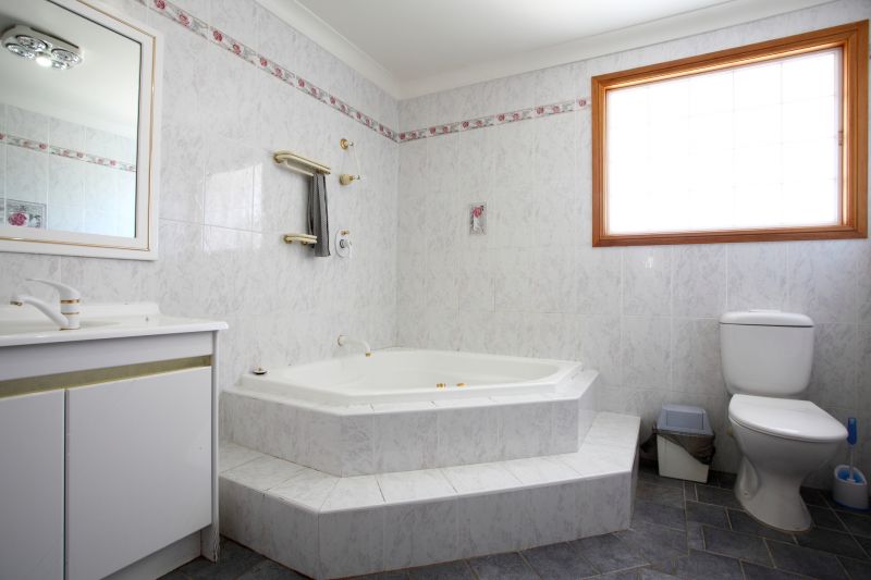 Top Bathtub Installation Companies in Rosemount, MN